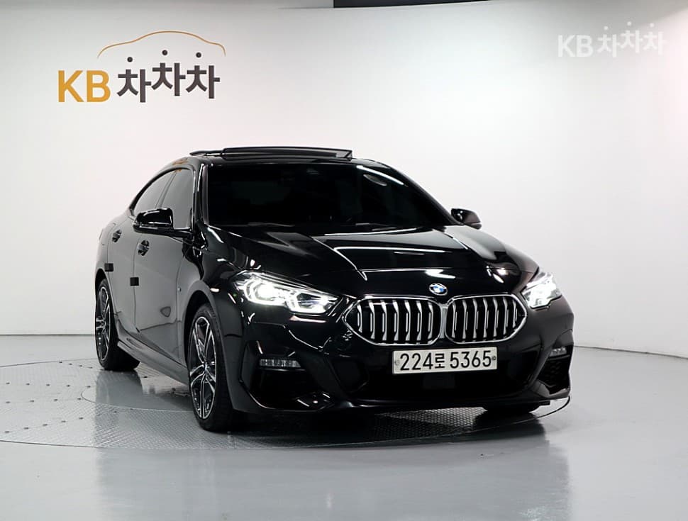 BMW 2 Series Gran Coupe (F44) 220i M Sport Package - Image 2