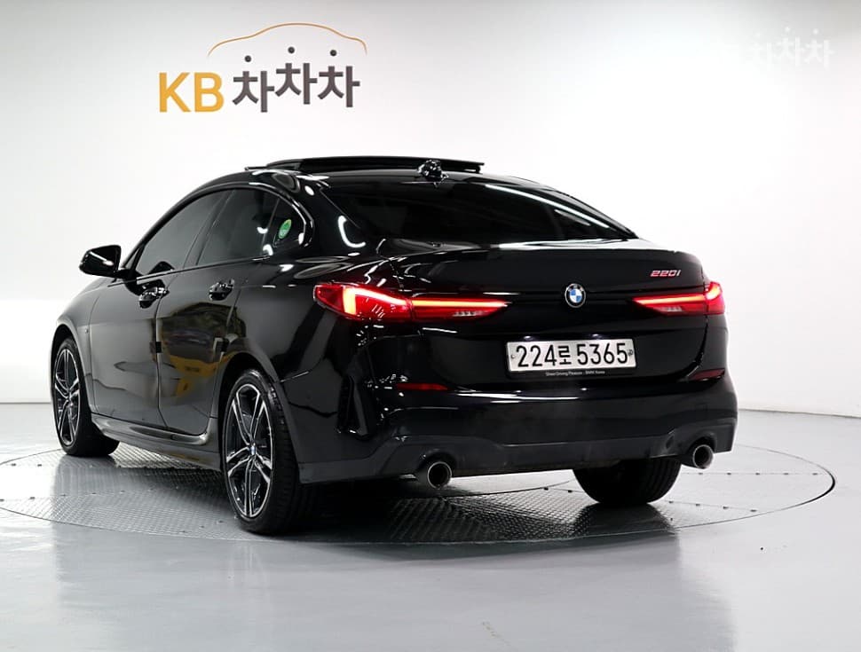 BMW 2 Series Gran Coupe (F44) 220i M Sport Package - Image 4