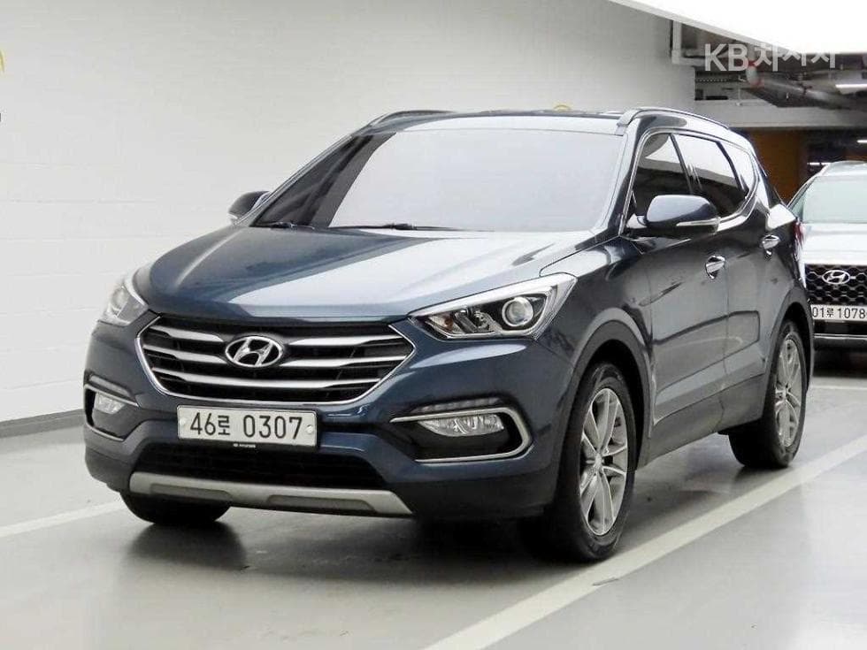 Hyundai Santa Fe The Prime Diesel R2.0 2WD 5-Passenger Exclusive Base - Image 1