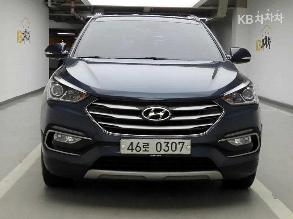 Hyundai Santa Fe The Prime Diesel R2.0 2WD 5-Passenger Exclusive Base - Image 2