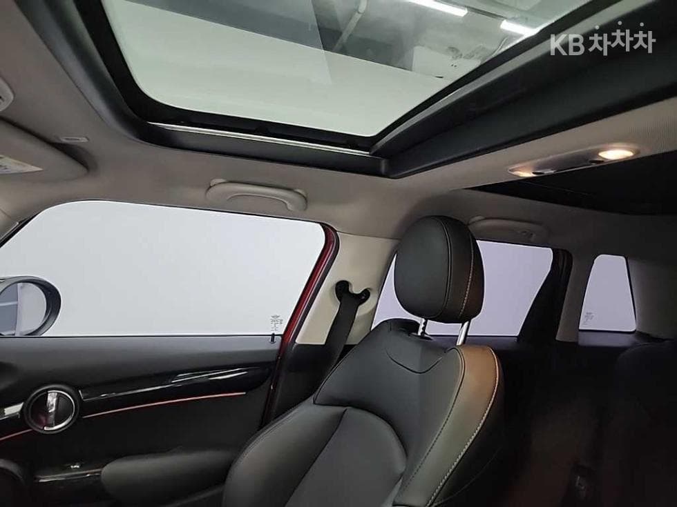 (111N5494)Mini Cooper 5-Door S 2.0 Classic Base - 13