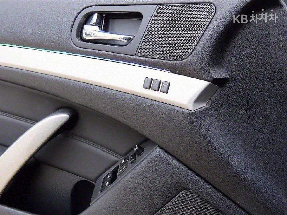 (2762484)INFINITI G37 Coupe V36 - 12