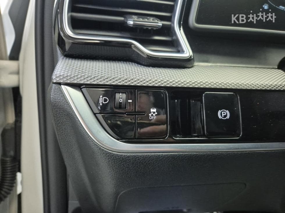 (388 words7809)KIA All New Sportage G1.6 T-GDI 2WD Trendy - 17