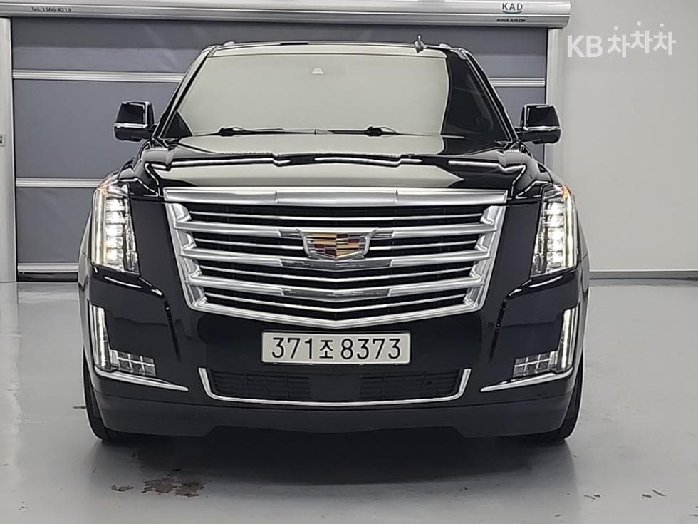 Cadillac ESCALADE (4th gen) 6.2 V8 ESV (14~) - Image 2