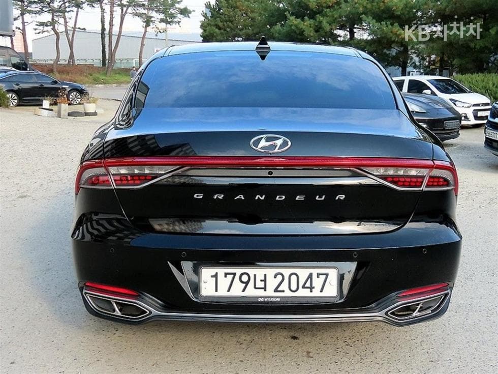 Hyundai The New Granger 2.5 Calligraphy - Image 3