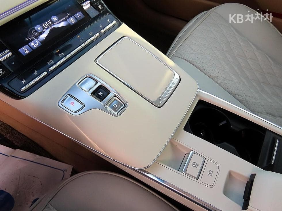 (179n2047)Hyundai The New Granger 2.5 Calligraphy - 10