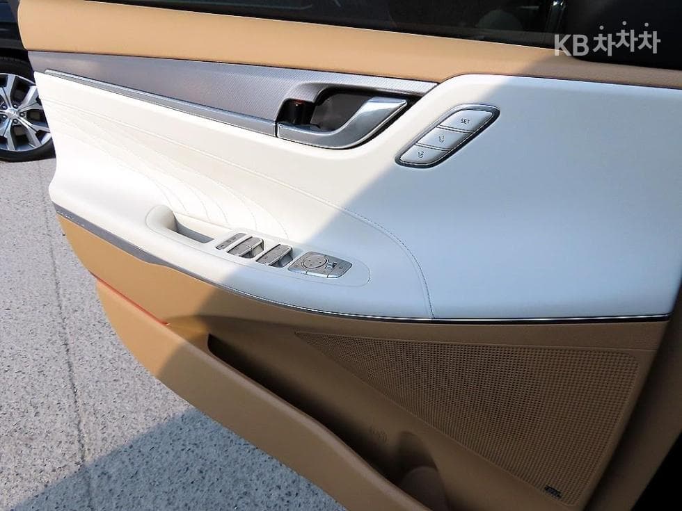 (179n2047)Hyundai The New Granger 2.5 Calligraphy - 11