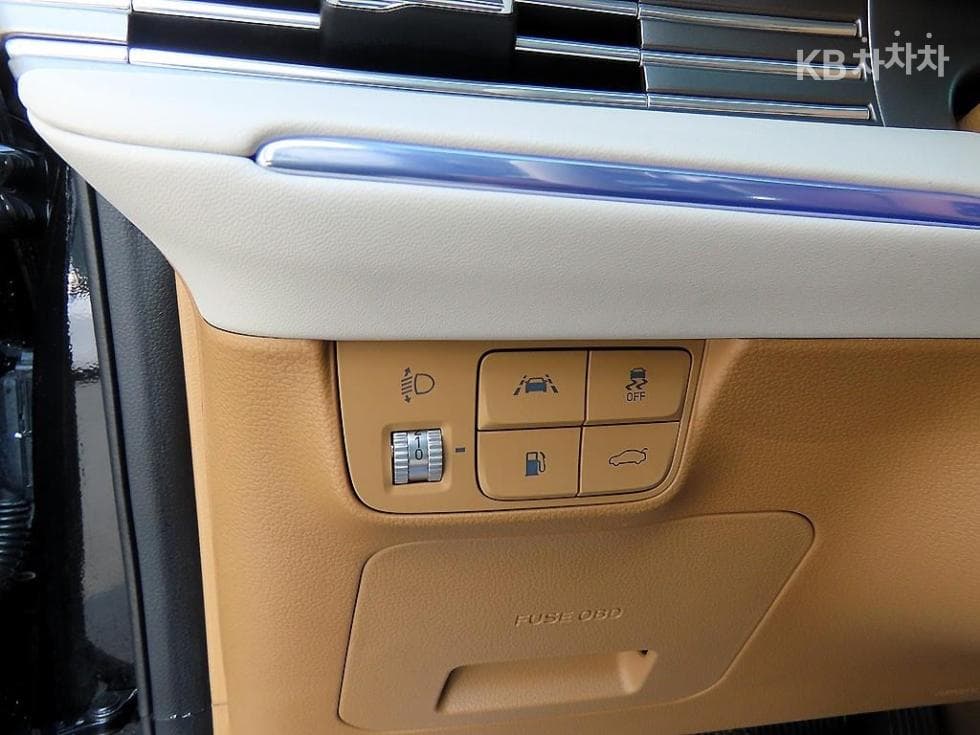 (179n2047)Hyundai The New Granger 2.5 Calligraphy - 12