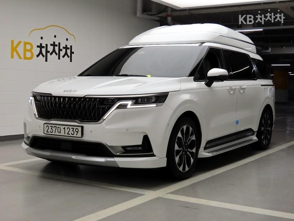 Kia Carnival 4th generation High Limousine (Carnival) G3.5 GDI 9-seater Signature - Image 1