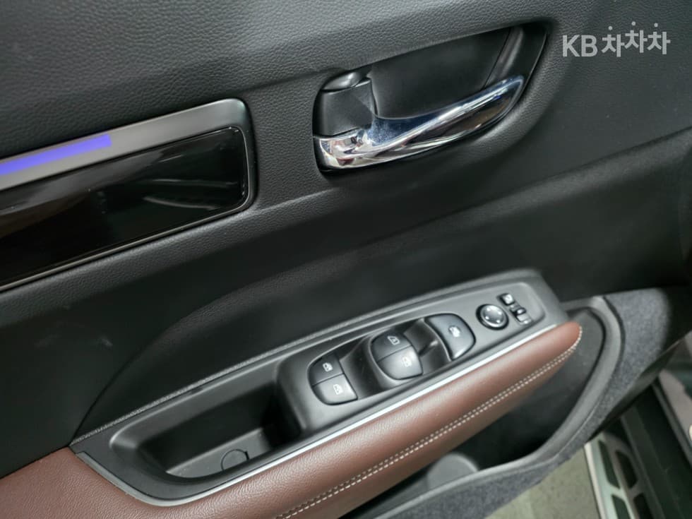 Renault Korea QM62.0 2WD RE Signature - 11