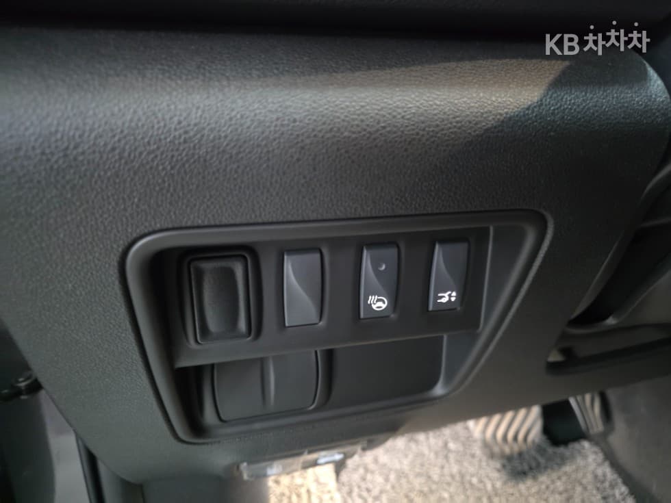 Renault Korea QM62.0 2WD RE Signature - 12