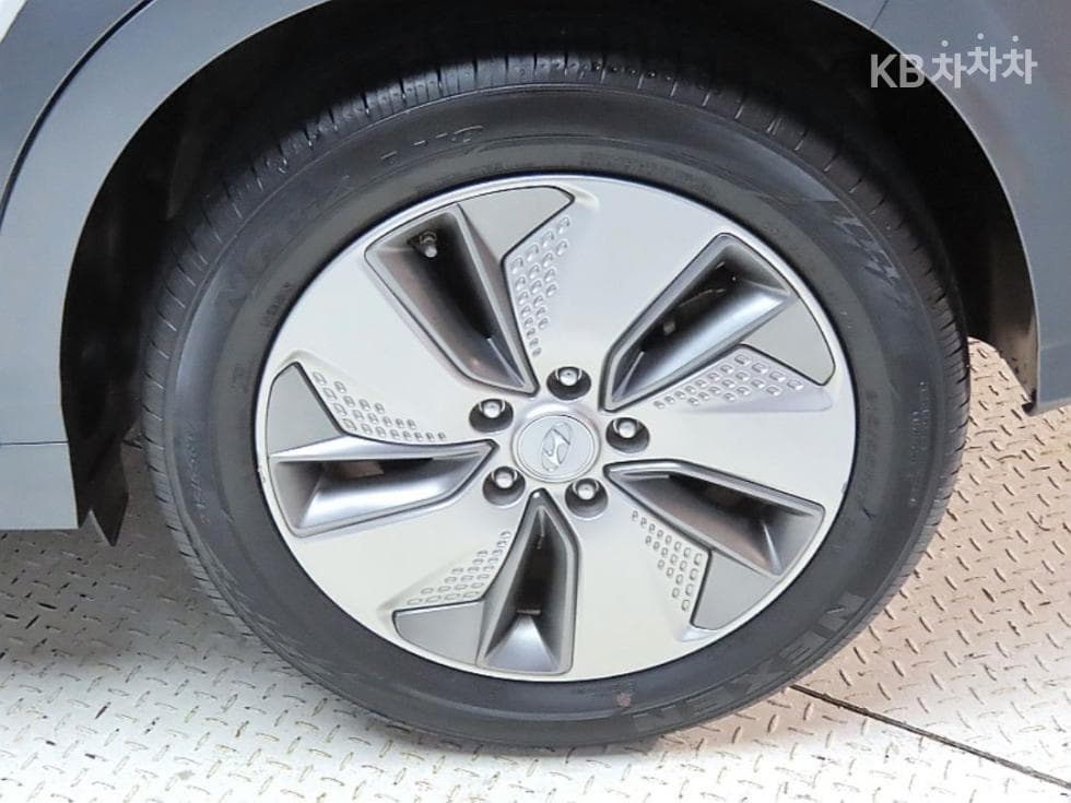 (52Part 4389)Hyundai Kona ElectricModern - 19