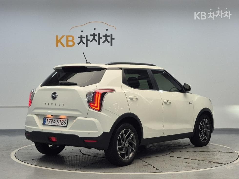 KGMobility VERY New Tivoli Petrol V3 2WD Basic - Image 3