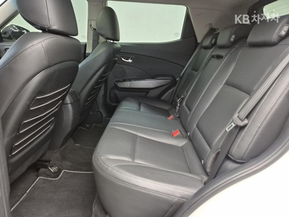 (179수5186)KG Mobility Veri New Tivoli Gasoline V3 2WD Basic - 12