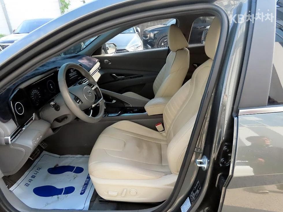 (233number1445)Hyundai All New Avante (CN7) 1.6 Gasoline Inspiration - 5