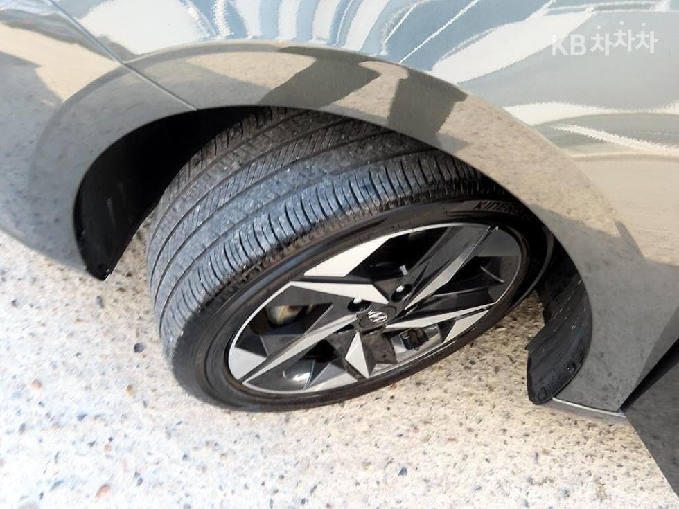 (233number1445)Hyundai All New Avante (CN7) 1.6 Gasoline Inspiration - 20