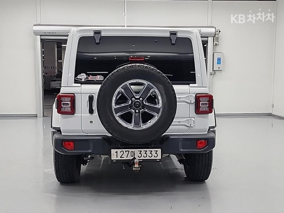 Jeep Wrangler (JL) 2.0 Sahara 4-Door Base - Image 3