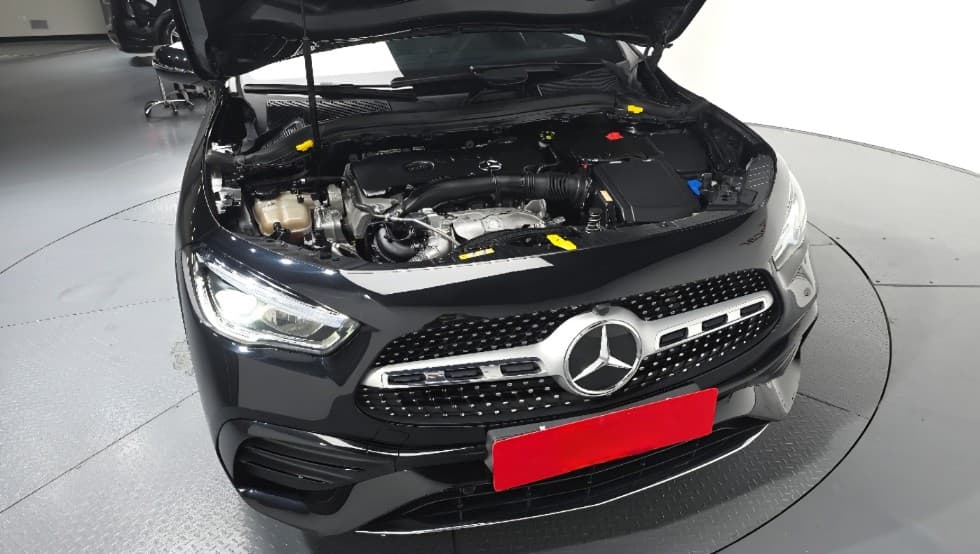 Mercedes-Benz GLA H247250 4Matic Стандартен - 5