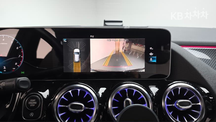 Mercedes-Benz GLA H247250 4Matic Стандартен - 16