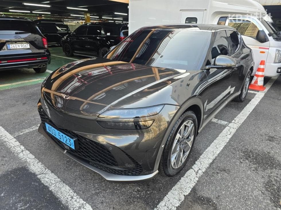 Дженезис GV60 Стандартен 2WD Стандартен - Image 1