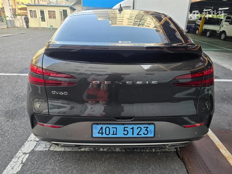 Дженезис GV60Стандартен 2WD Стандартен - 4