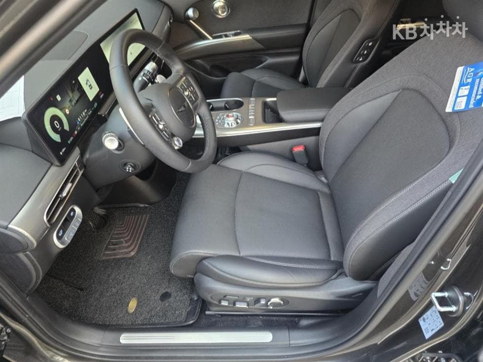 Дженезис GV60Стандартен 2WD Стандартен - 5