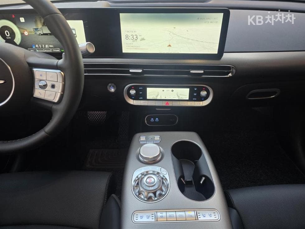 Дженезис GV60Стандартен 2WD Стандартен - 8