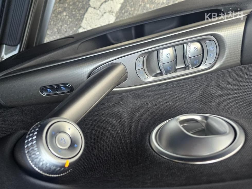 Дженезис GV60Стандартен 2WD Стандартен - 15