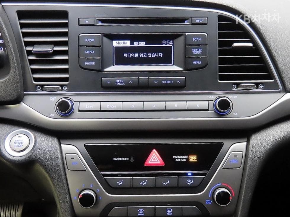 Хюндай Avante (Elantra)AD1.6 GDi Value Plus - 14