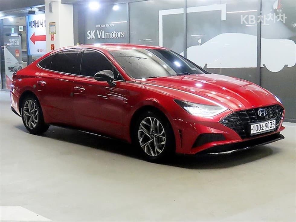 Hyundai Sonata (DN8) 1.6 T Premium 패밀리 - Image 1