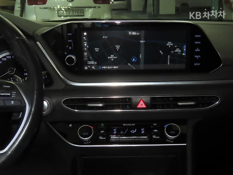 Hyundai Sonata (DN8)1.6 T Premium 패밀리 - 10