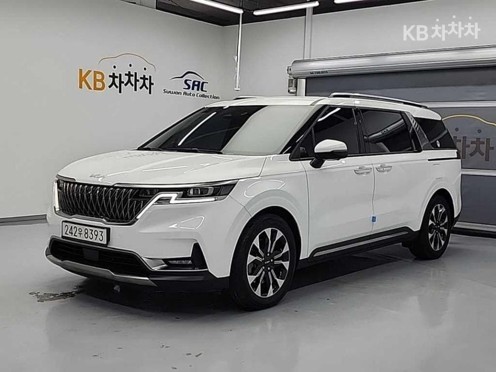 Киа Канивал 4-то поколение D2.2 7-местен (Лимузин) Signature - Image 1