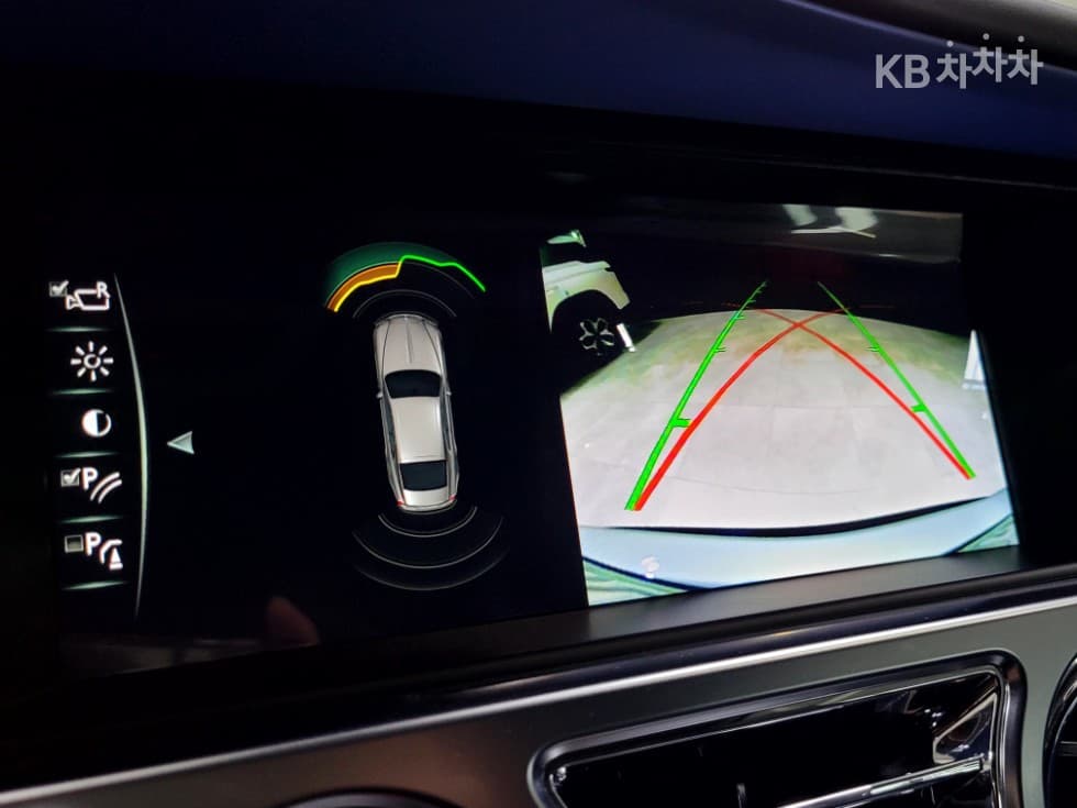 롤스로이스 Ray (van)스6.6 Standard - 17