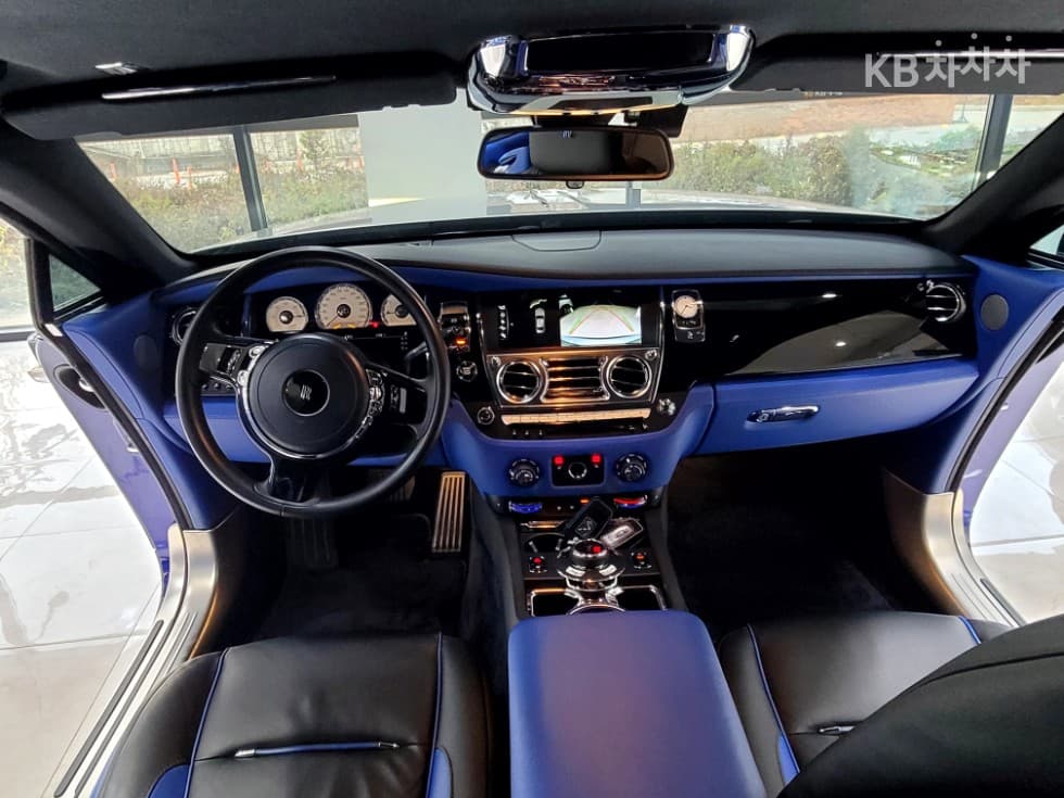 롤스로이스 Ray (van)스6.6 Standard - 28