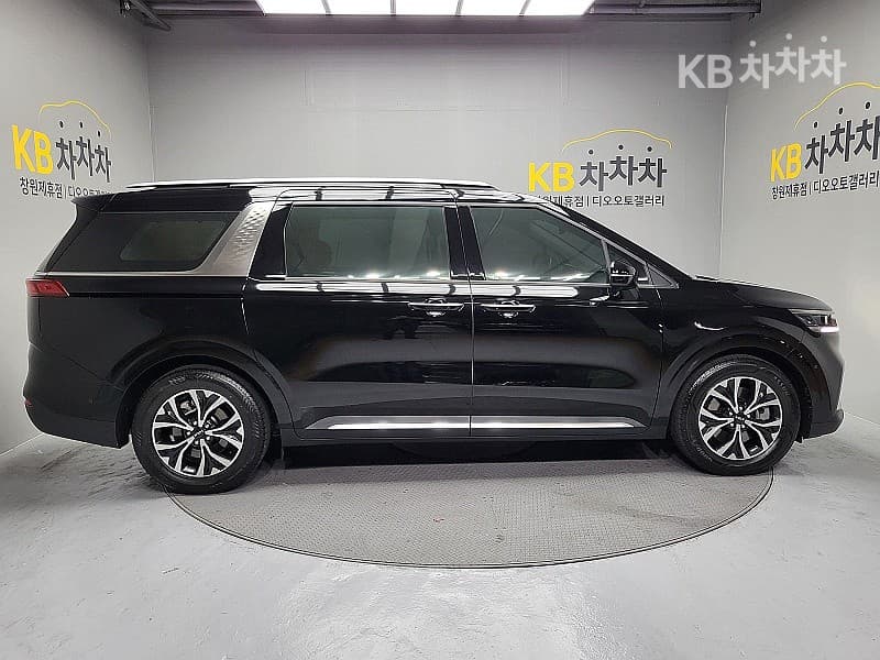Kia Carnival 4th generationD2.2 9-seater Noblesse - 3