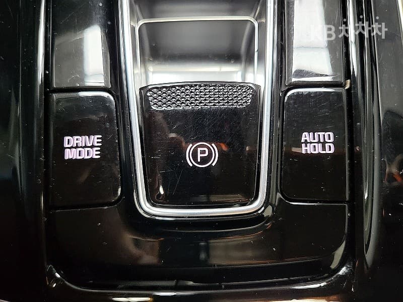 Kia Carnival 4th generationD2.2 9-seater Noblesse - 16