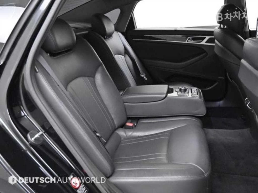 Хюндай ДженезисDHG330 Premium - 12