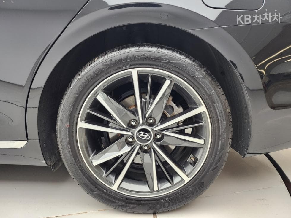 Хюндай The New (фейслифт) Grandeur (Azera)2.5 Le Blanc - 9