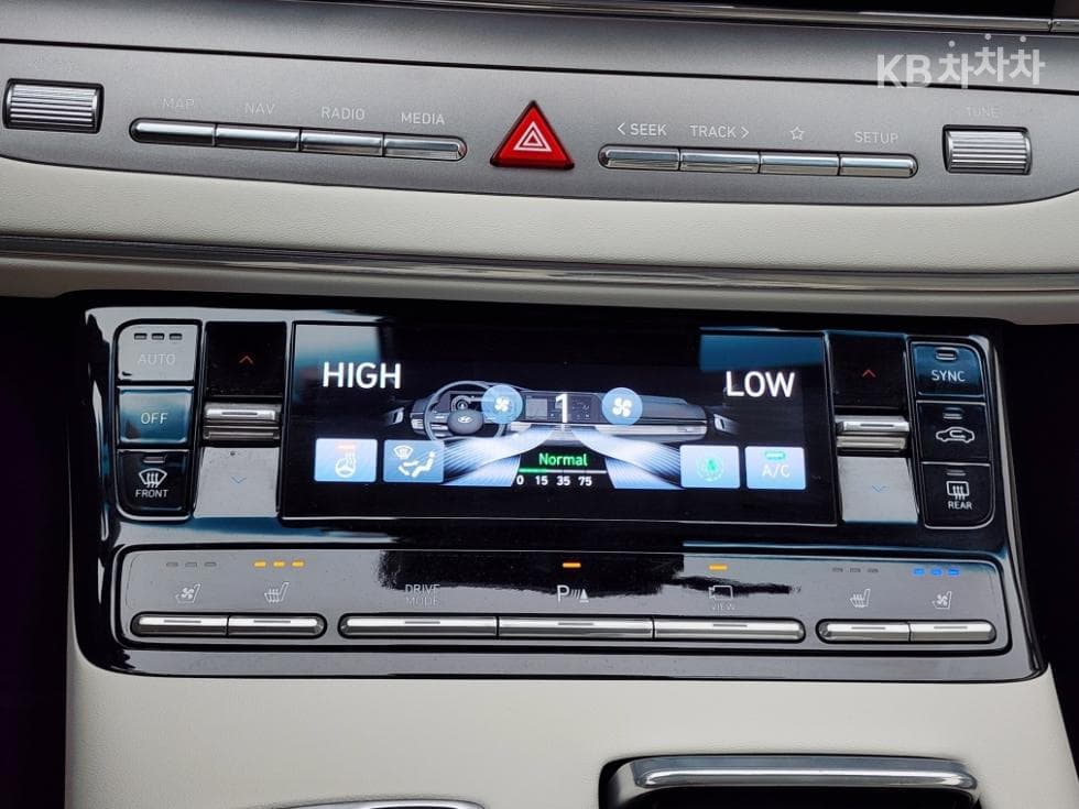 Хюндай The New (фейслифт) Grandeur (Azera)2.5 Le Blanc - 20