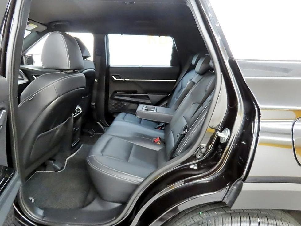 KG Mobility 토레스(J100)1.5 GDI Turbo AWD T7 - 6