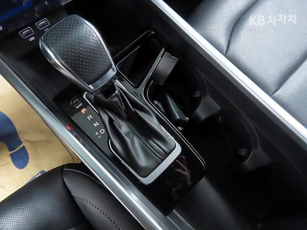 KG Mobility 토레스(J100)1.5 GDI Turbo AWD T7 - 10