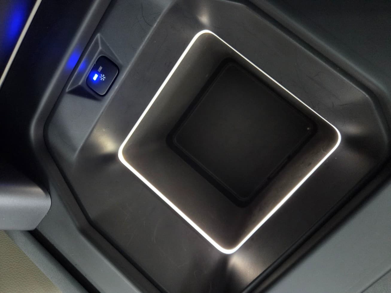 Land Rover 디펜더(L663)110 D250 SE - 20