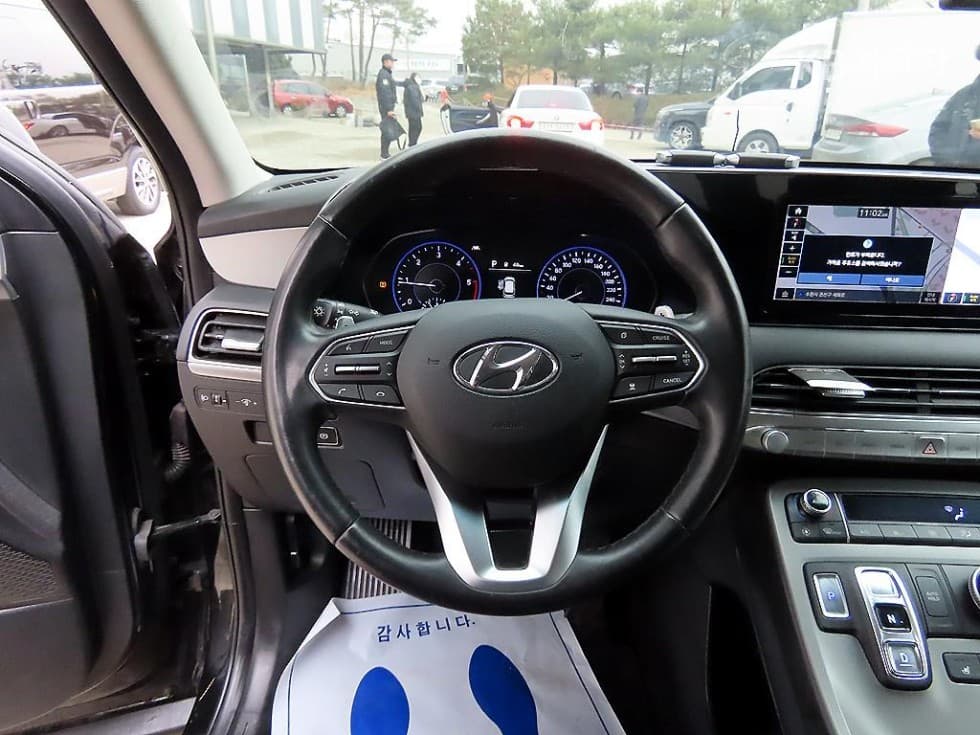 Hyundai Palisade2.2 Diesel 8-seater AWD Exclusive - 8