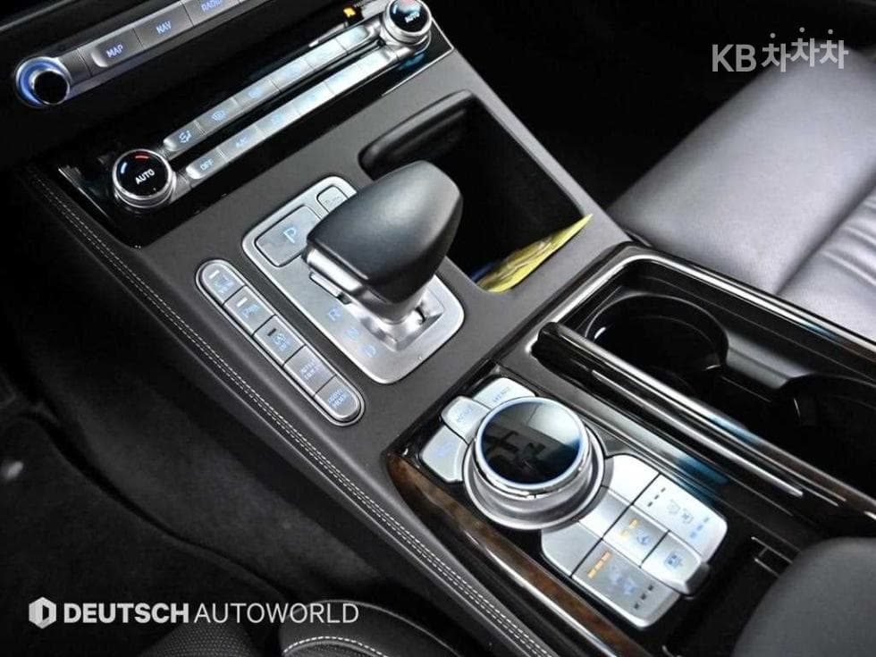 Genesis G903.3T GDi AWD Luxury - 9