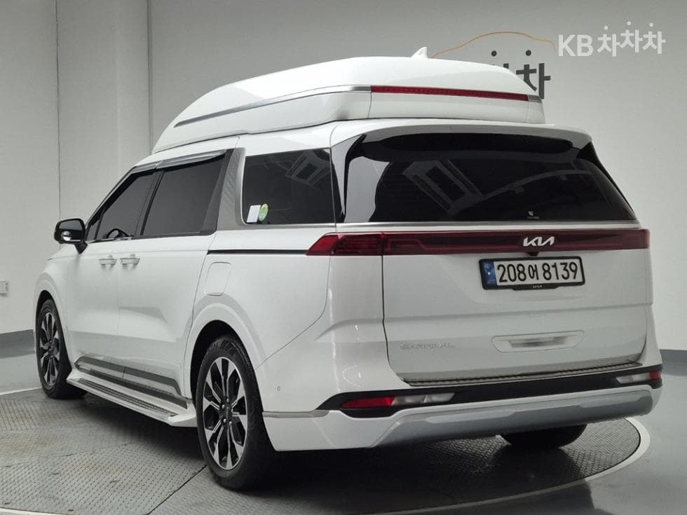 Киа Канивал 4-то поколениеВисок Лимузин (Канивал) D2.2 9-местен Signature - 2