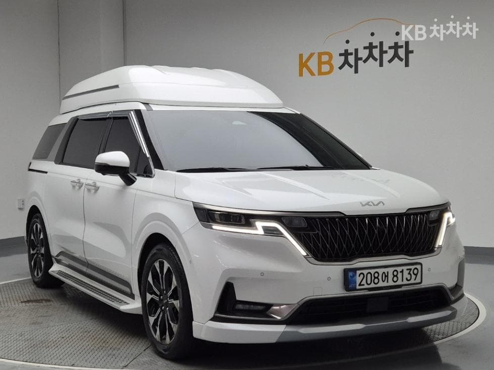 Киа Канивал 4-то поколениеВисок Лимузин (Канивал) D2.2 9-местен Signature - 4