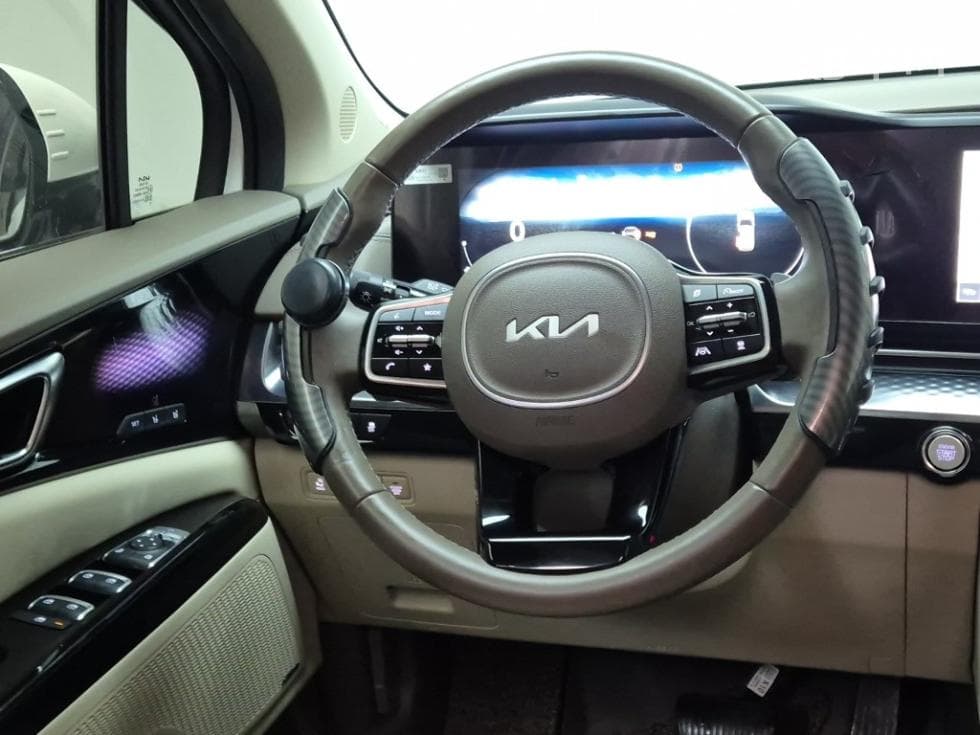 Киа Канивал 4-то поколениеВисок Лимузин (Канивал) D2.2 9-местен Signature - 9