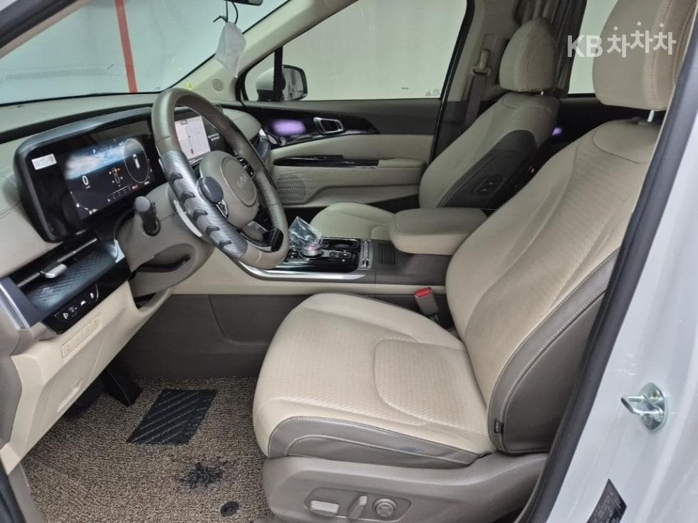 Киа Канивал 4-то поколениеВисок Лимузин (Канивал) D2.2 9-местен Signature - 11