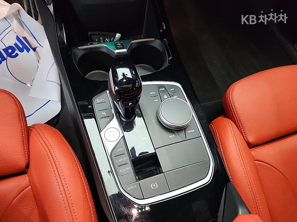 BMW 1시리즈 (F40)120i M Sport - 8