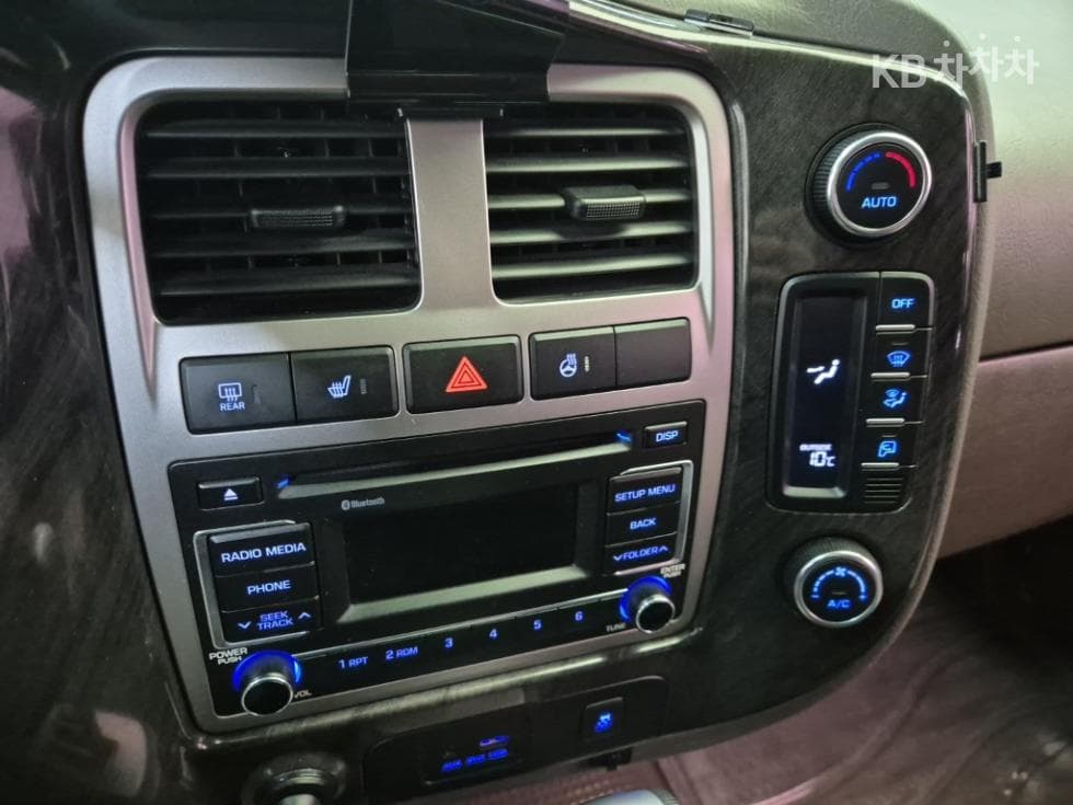 Хюндай Porter 2Удължено междуосие Двойна Кабина CRDi Premium - 13